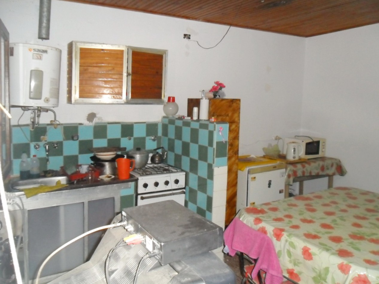 Oportunidad casa de 4 Amb con gran lote