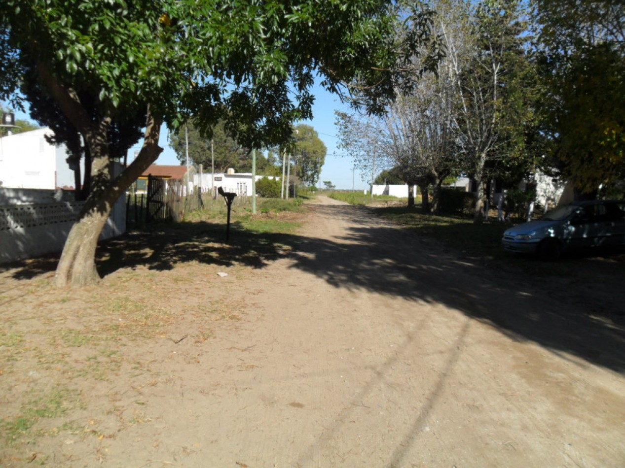 Oportunidad casa de 4 Amb con gran lote