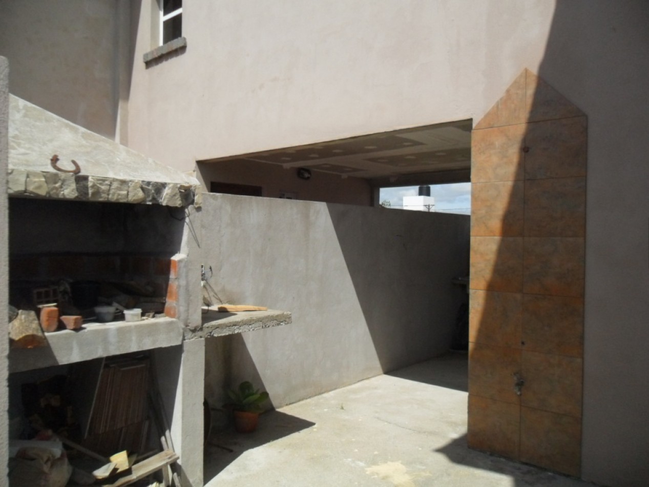 Duplex amplio de 3 Amb. en Tala Sur 