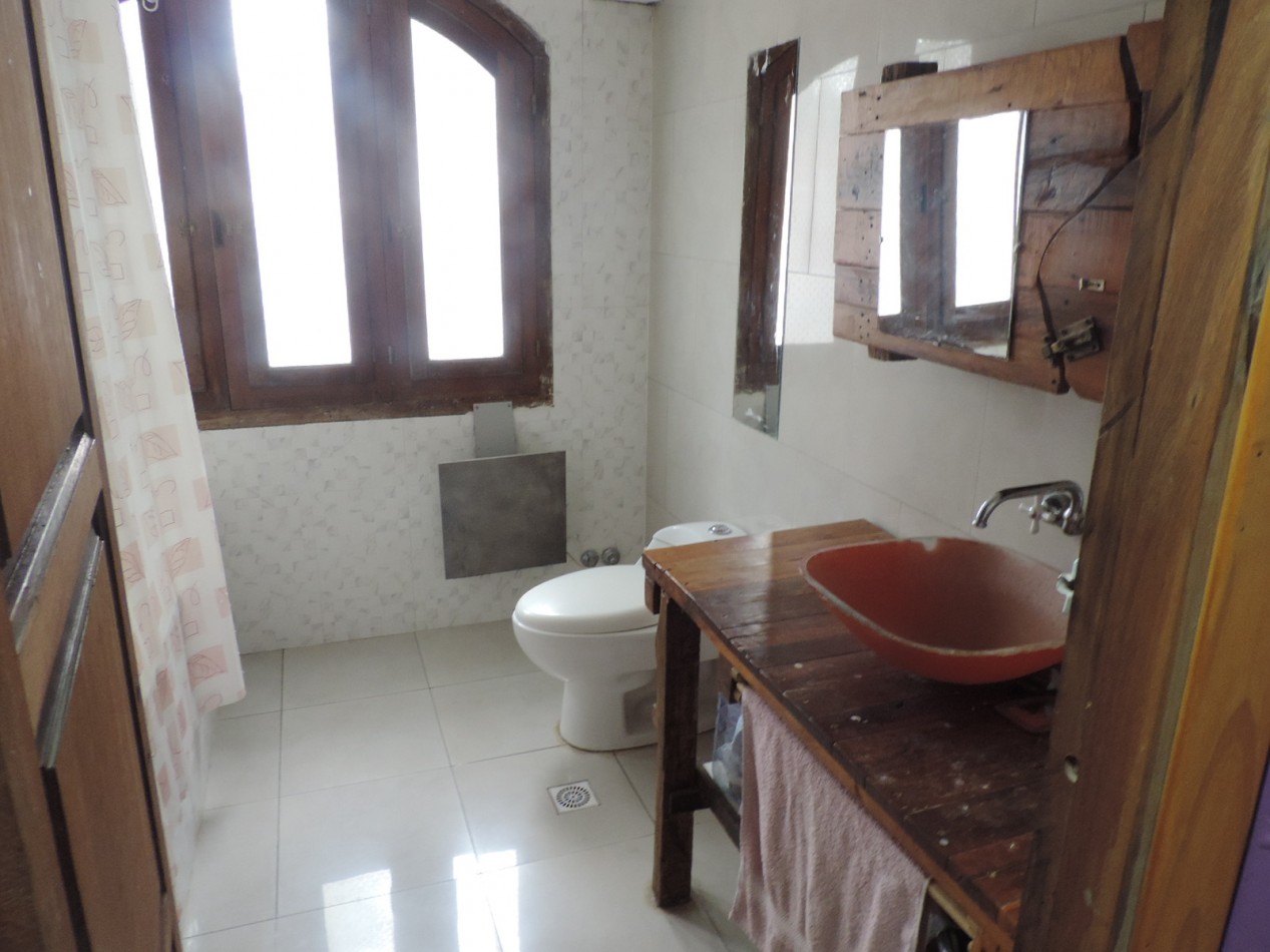 Casa rustica de 4 amb.con gran lote