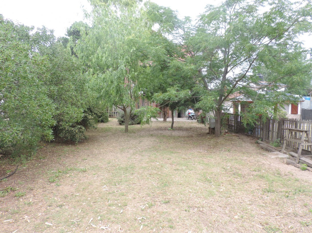 Casa rustica de 4 amb.con gran lote