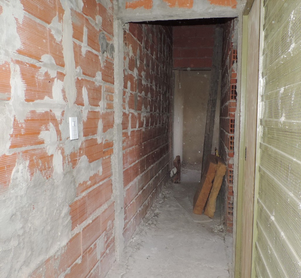 Casa 3 Amb a terminar sobre lote de 696 M2 en Tala sur