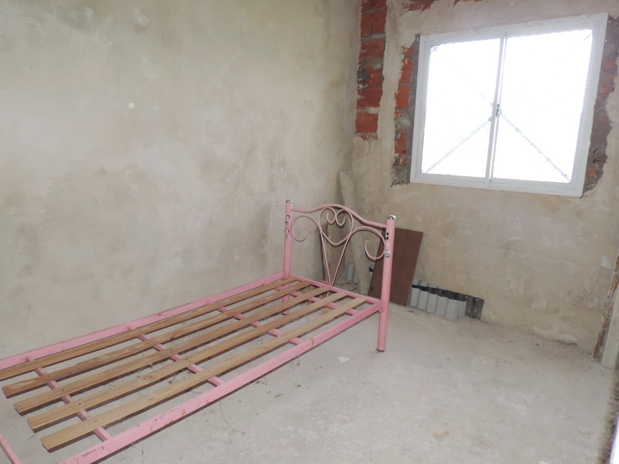 Casa 3 Amb a terminar sobre lote de 696 M2 en Tala sur