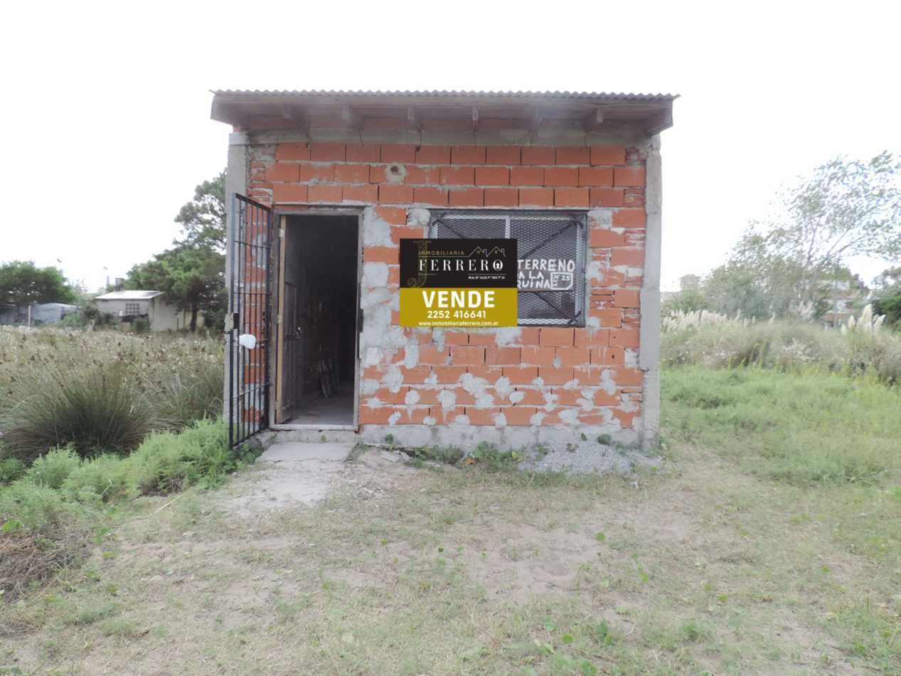 Casa 3 Amb a terminar sobre lote de 696 M2 en Tala sur