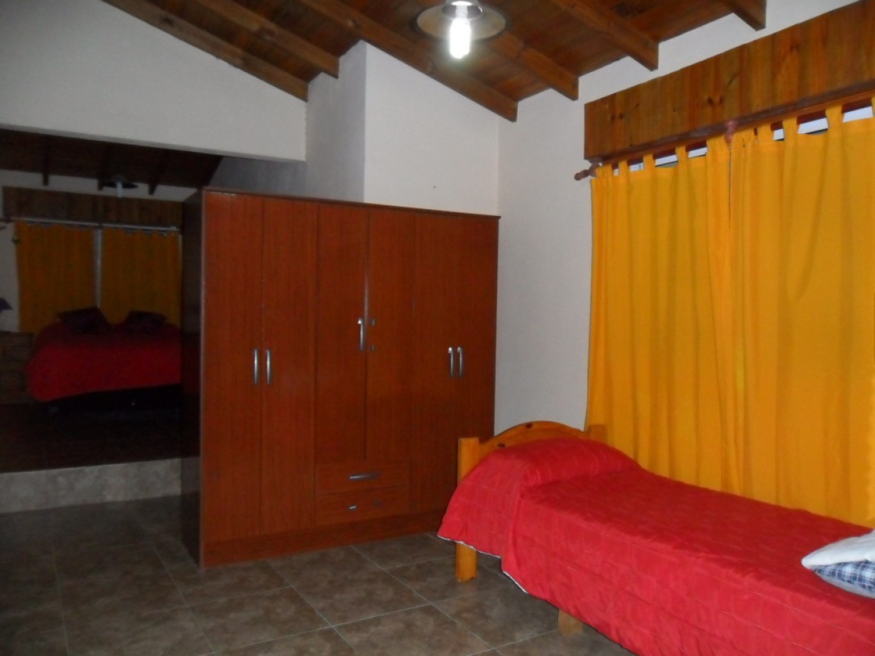 Casa  3 Amb. con depto. 2 Amb Calle 8 e 12 y Av. II