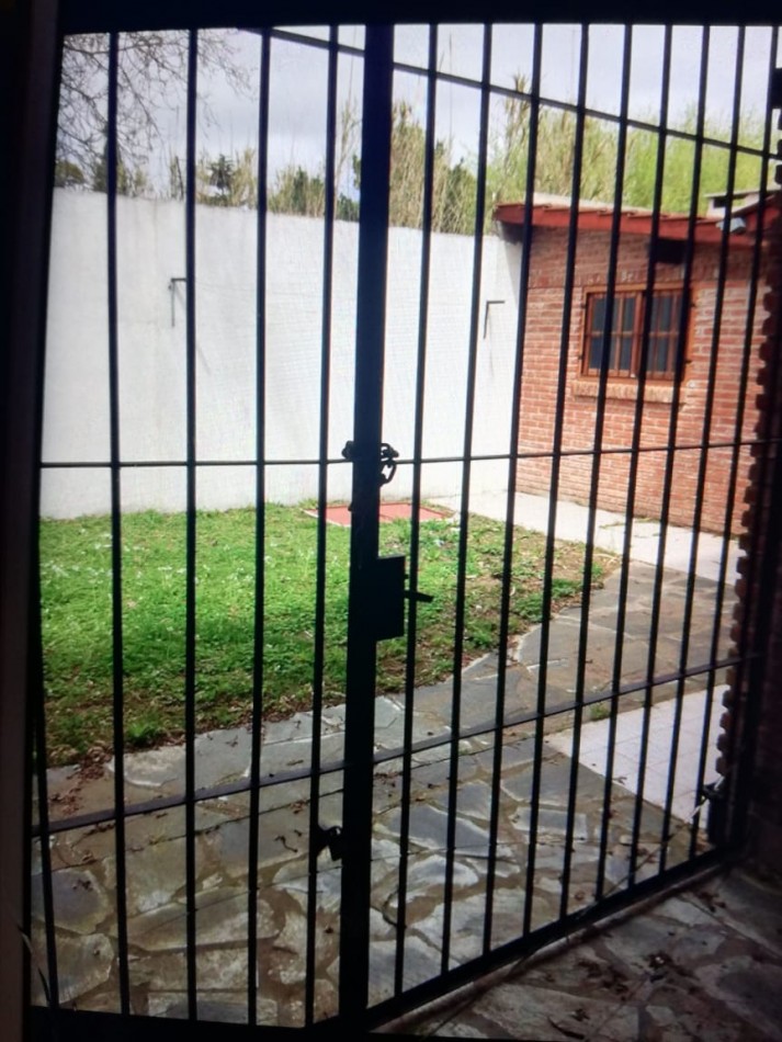 Chalet de 3 Amb con garaje y gas natural Zona centro