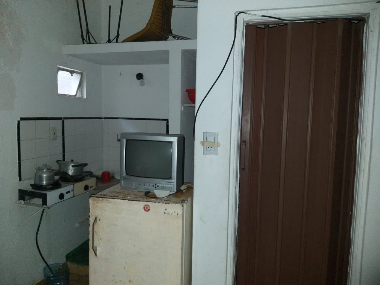 OPORTUNIDAD 2 deptos. con espacio aereo en barrio tala 