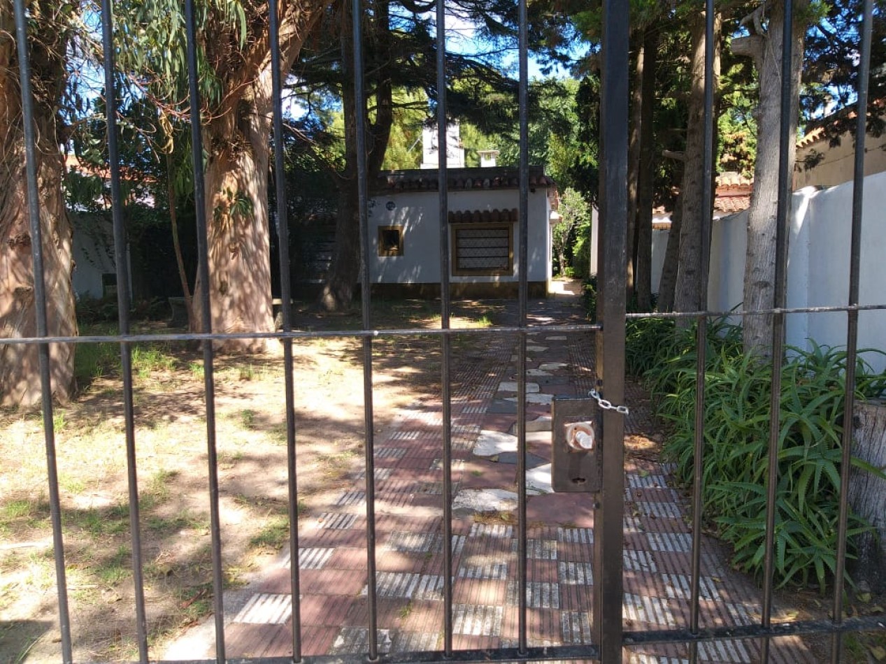 Casa de 5 Amb. a 200 Mts del mar 