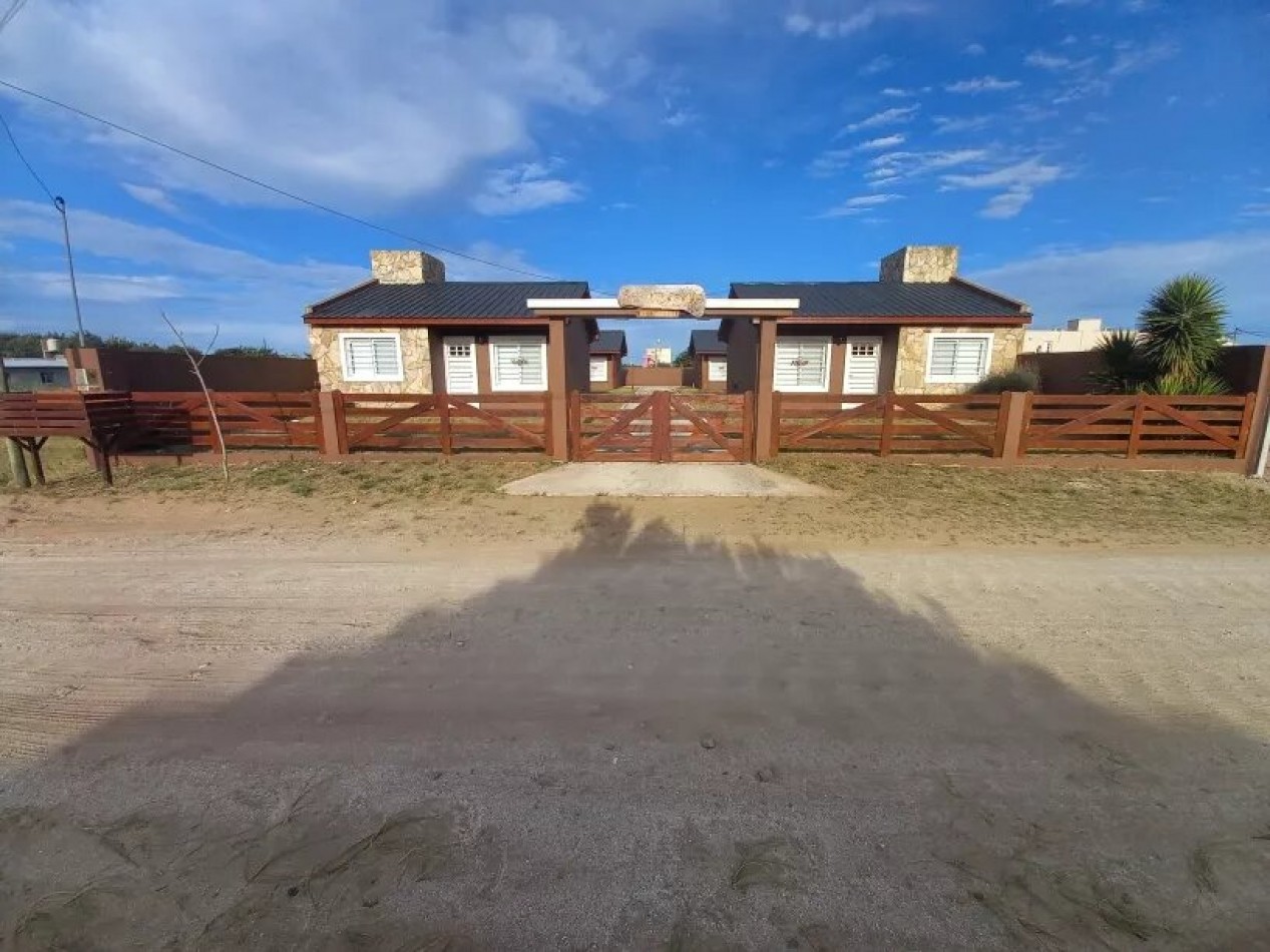 Duplex de 3 Amb. con cochera y patio en Tala Sur 