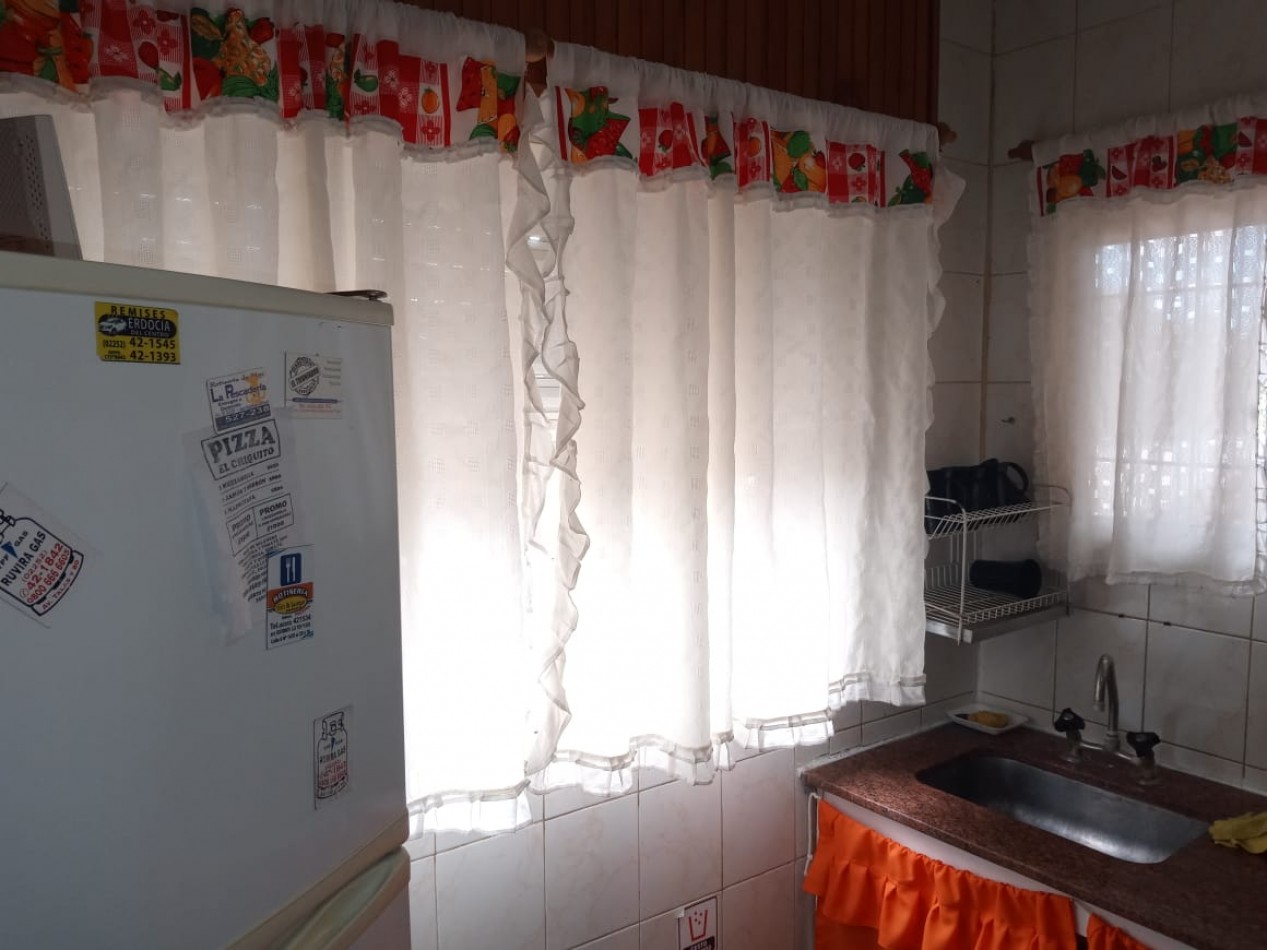Complejo de DOS casas sobre calle UNO centro 