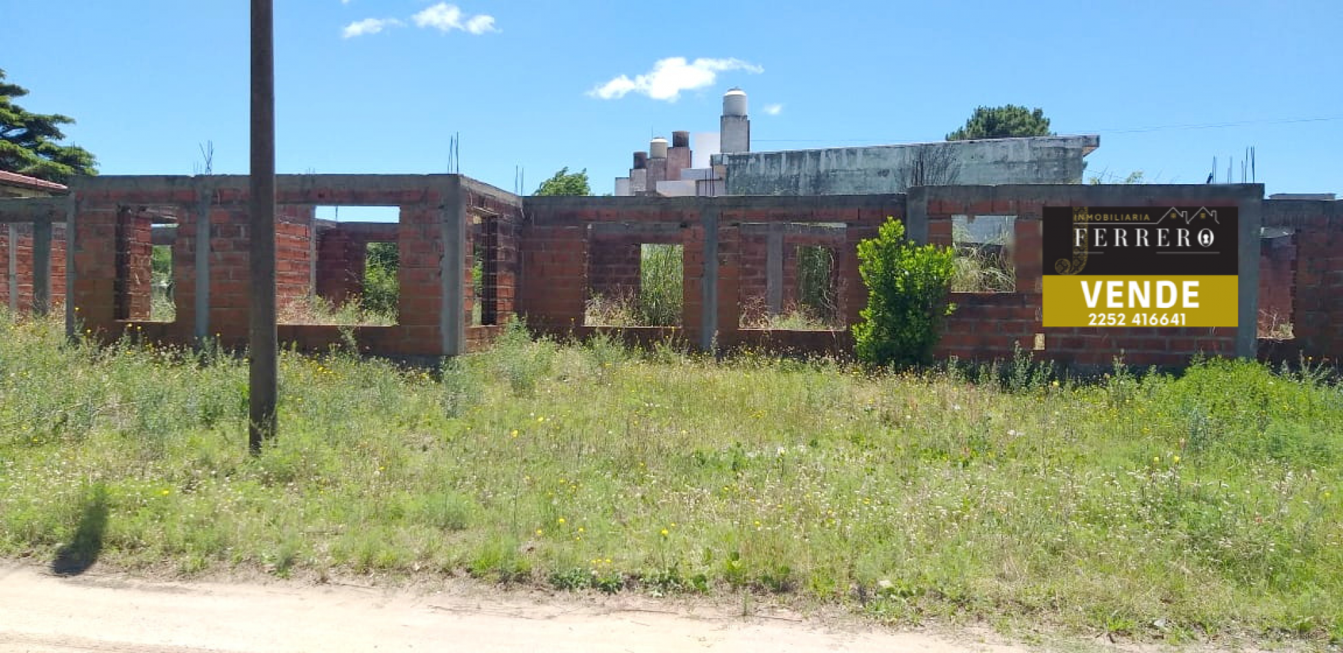 Lote con mejoras planos aprobados