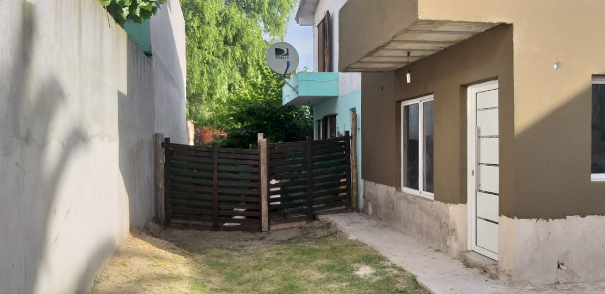 Duplex 3 Amb con patio y estacionamiento 