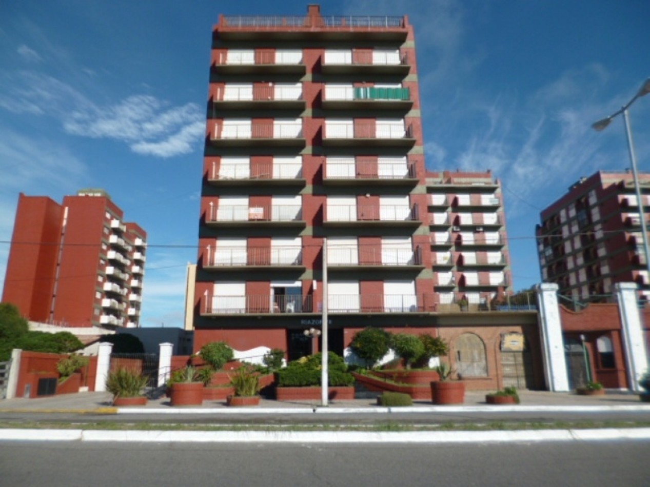 Depto. 3 Amb c/ cochera 4to A Riazor VII 