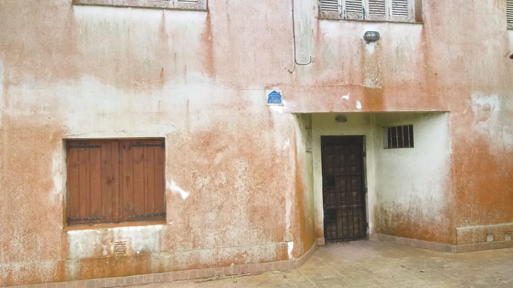 Lote 800 M2 con gran casa al fondo Zona Norte 