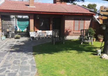 Chalet de 3 Amb con garaje y gas natural Zona centro