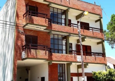 Excelente Edificio con 12 deptos. en zona centro