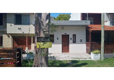 PH 2 Amb PB frente Plaza Gardel