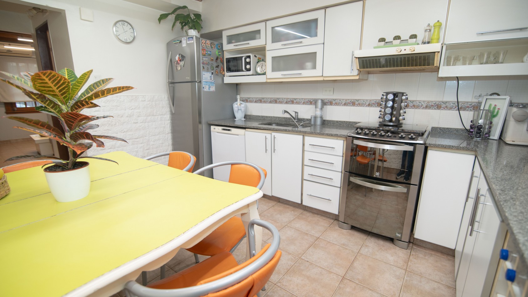 Venta duplex Quilmes 3 Ambientes con Cochera