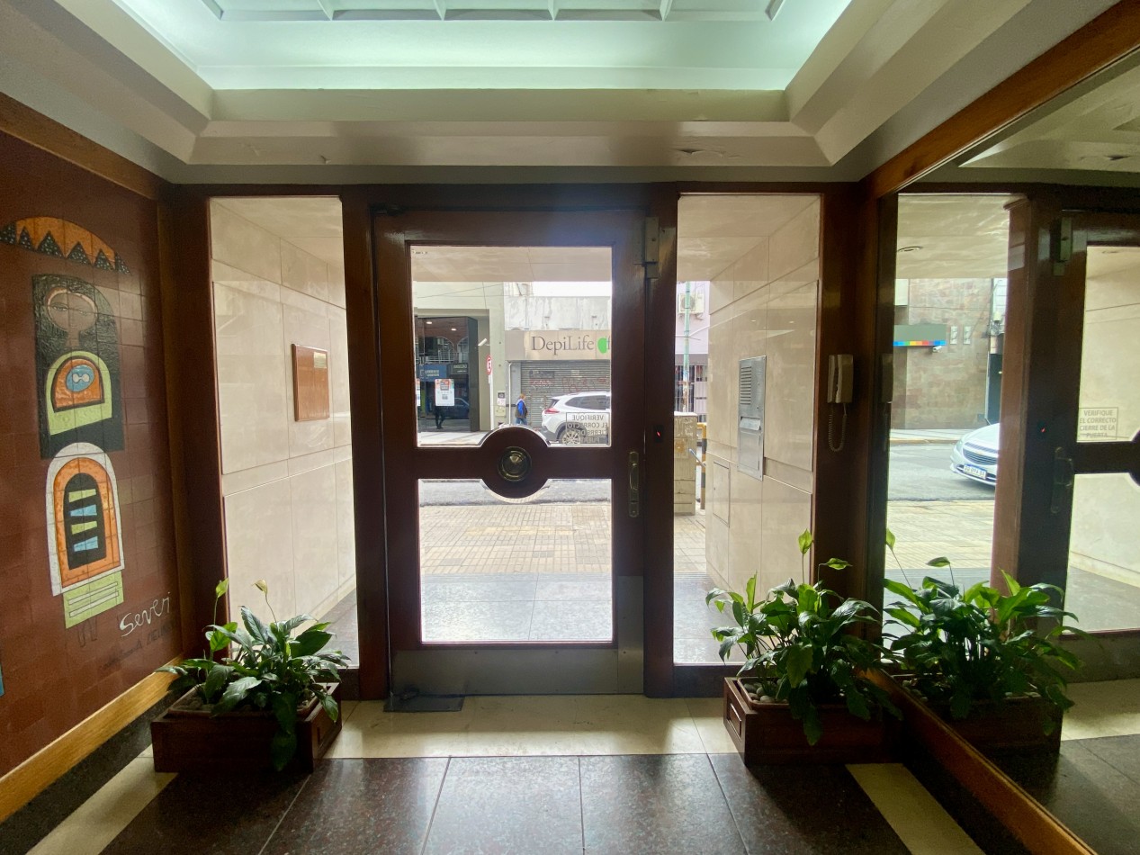 VENTA DEPARTAMENTO 2 AMBIENTES QUILMES CENTRO