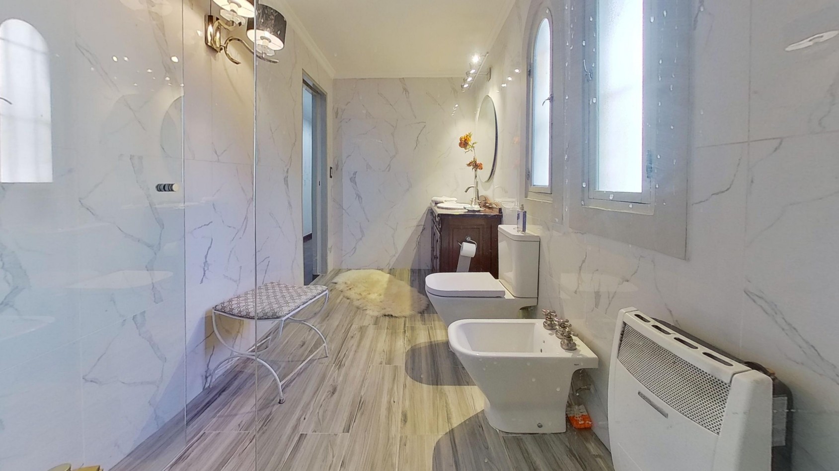 CHALET EN RANELAGH CON QUINCHO PILETA JARDIN 4 DORMITORIOS