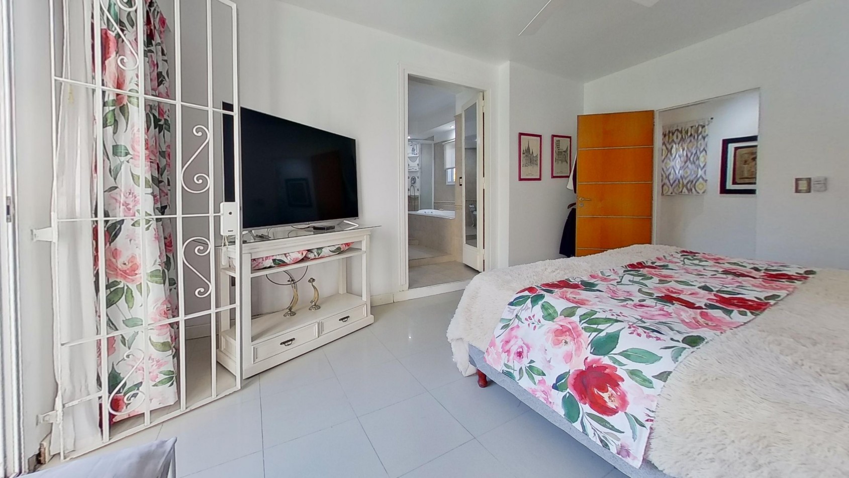 CHALET EN RANELAGH CON QUINCHO PILETA JARDIN 4 DORMITORIOS