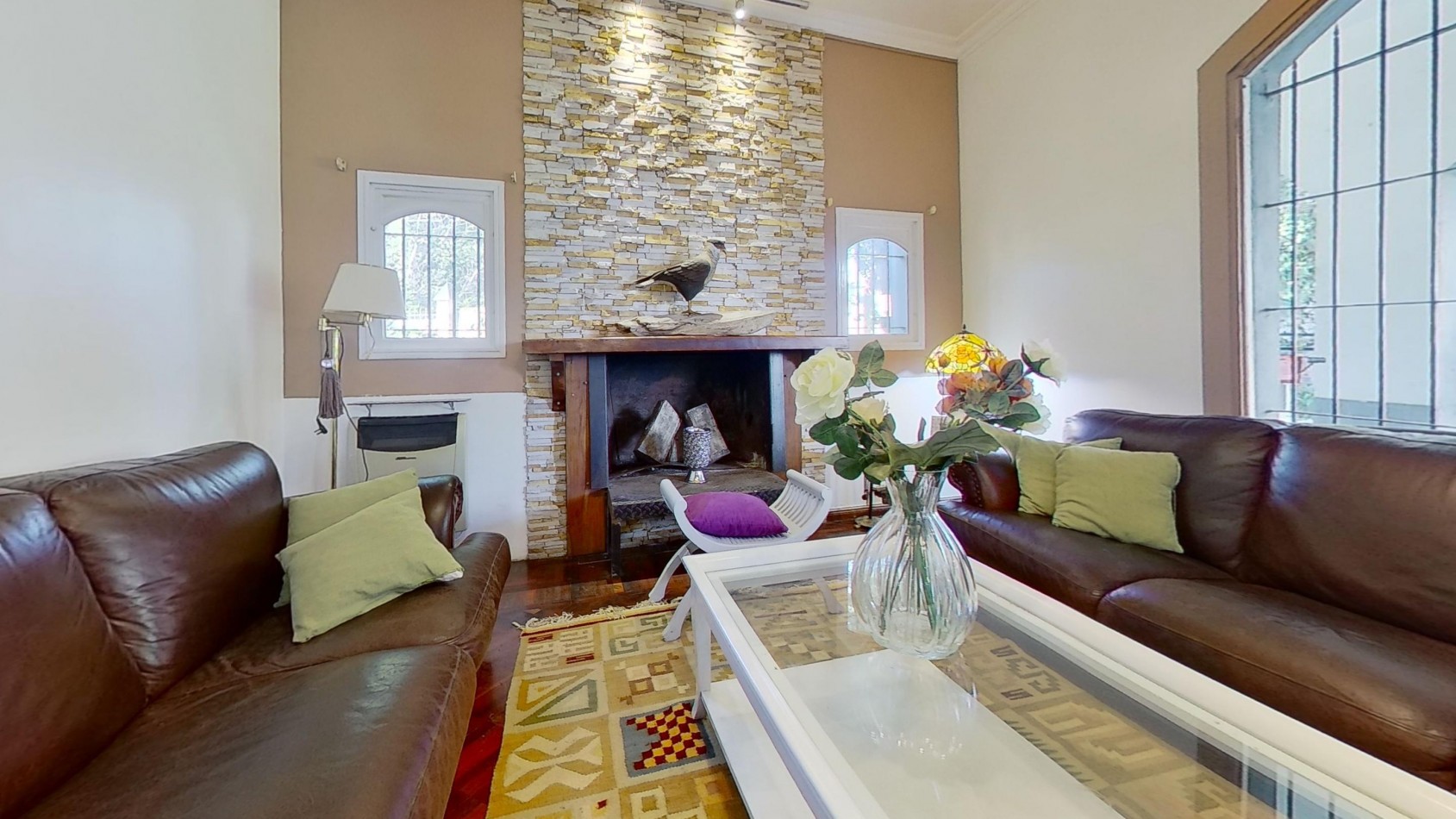 CHALET EN RANELAGH CON QUINCHO PILETA JARDIN 4 DORMITORIOS