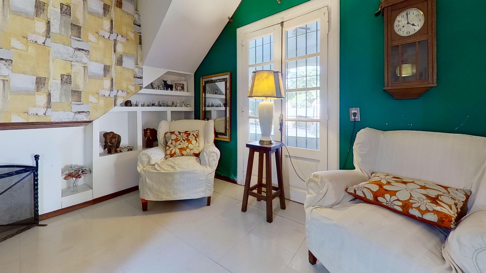 CHALET EN RANELAGH CON QUINCHO PILETA JARDIN 4 DORMITORIOS