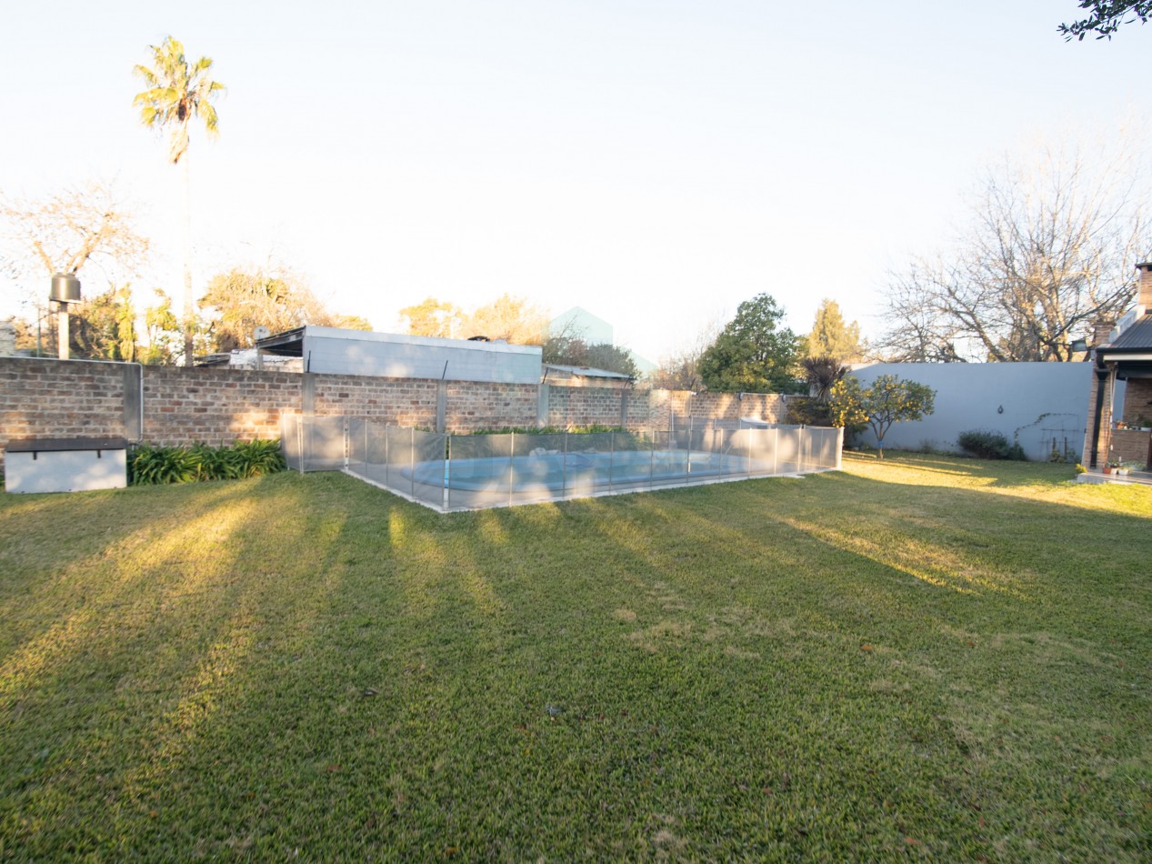 VENTA CASA EN RANELAGH CON PARRILLA PARQUE 
