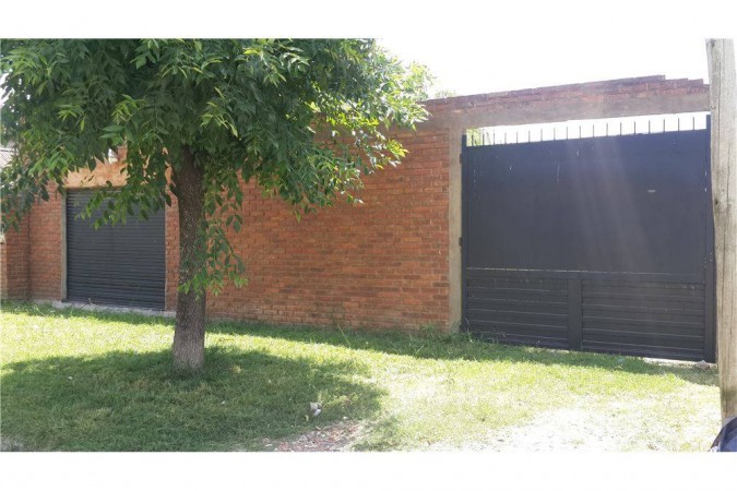 VENTA Casa a terminar con amplio lote