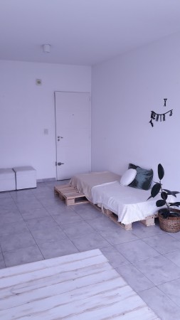 VENTA -DEPARTAMENTO 2 AMBIENTES CENTRICO