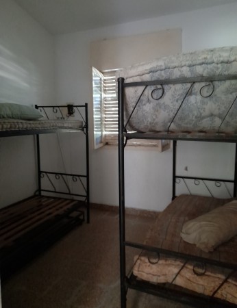 VENTA - CASA CON IMPORTANTE LOTE