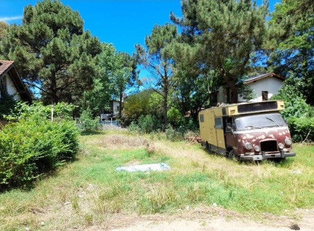 VENTA- Amplio LOTE