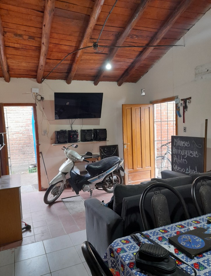 VENTA- CASA 4 AMBIENTES