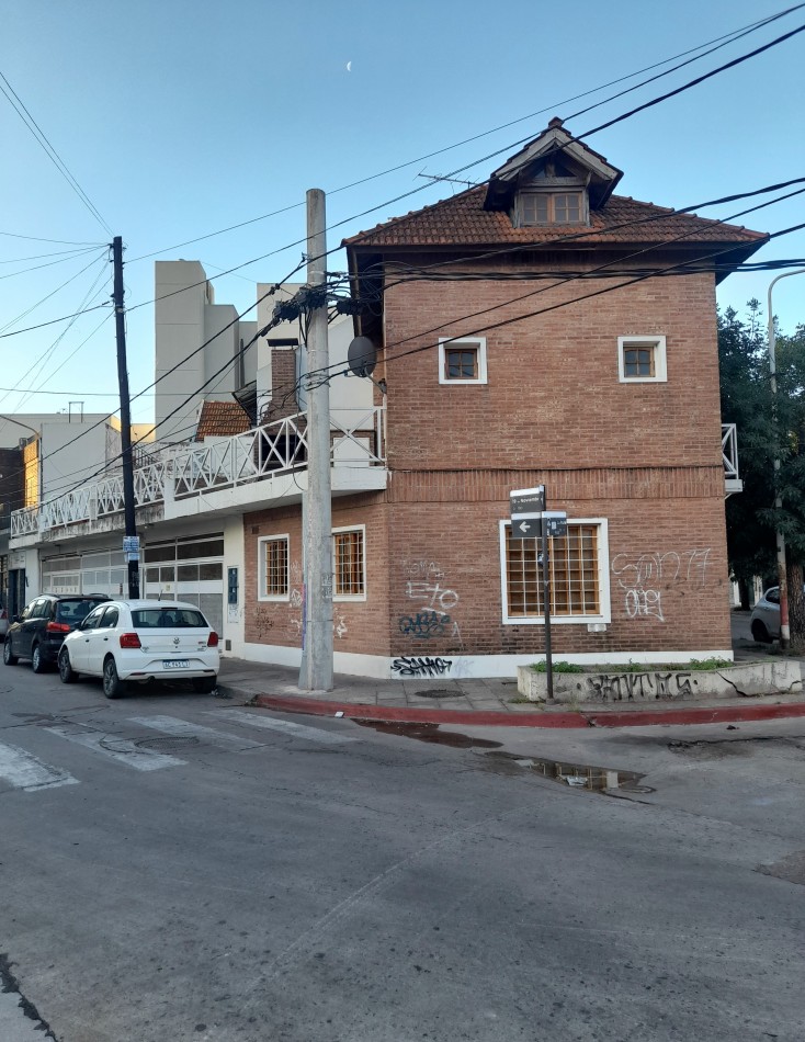 VENTA- TRIPLEX en muy buen estado PERMUTA