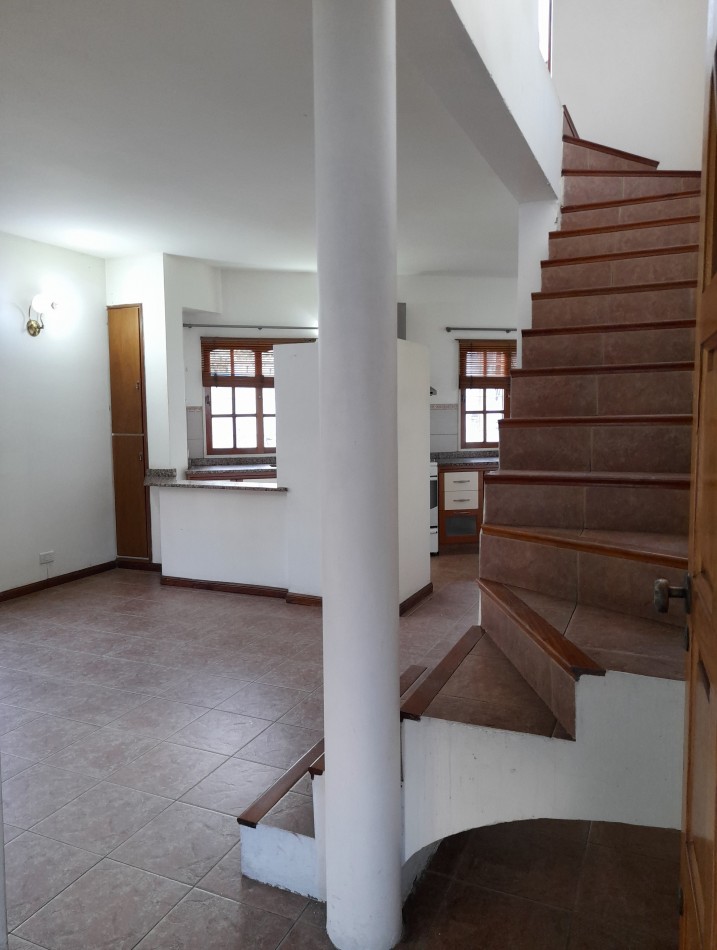 VENTA- TRIPLEX en muy buen estado PERMUTA