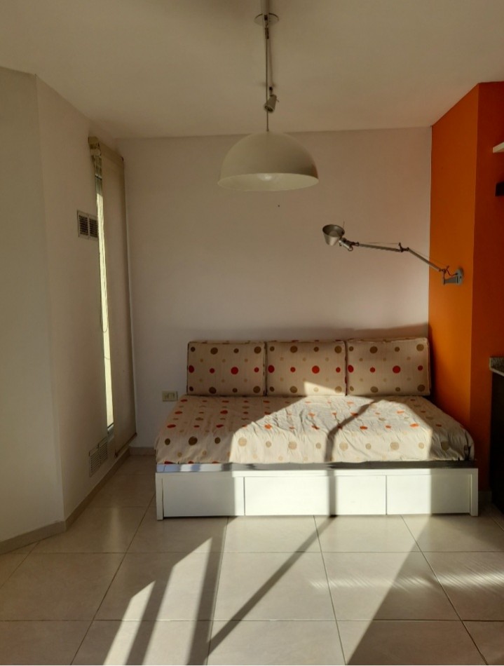 VENTA- MONOAMBIENTE AMOBLADO