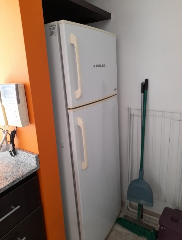 VENTA- MONOAMBIENTE AMOBLADO