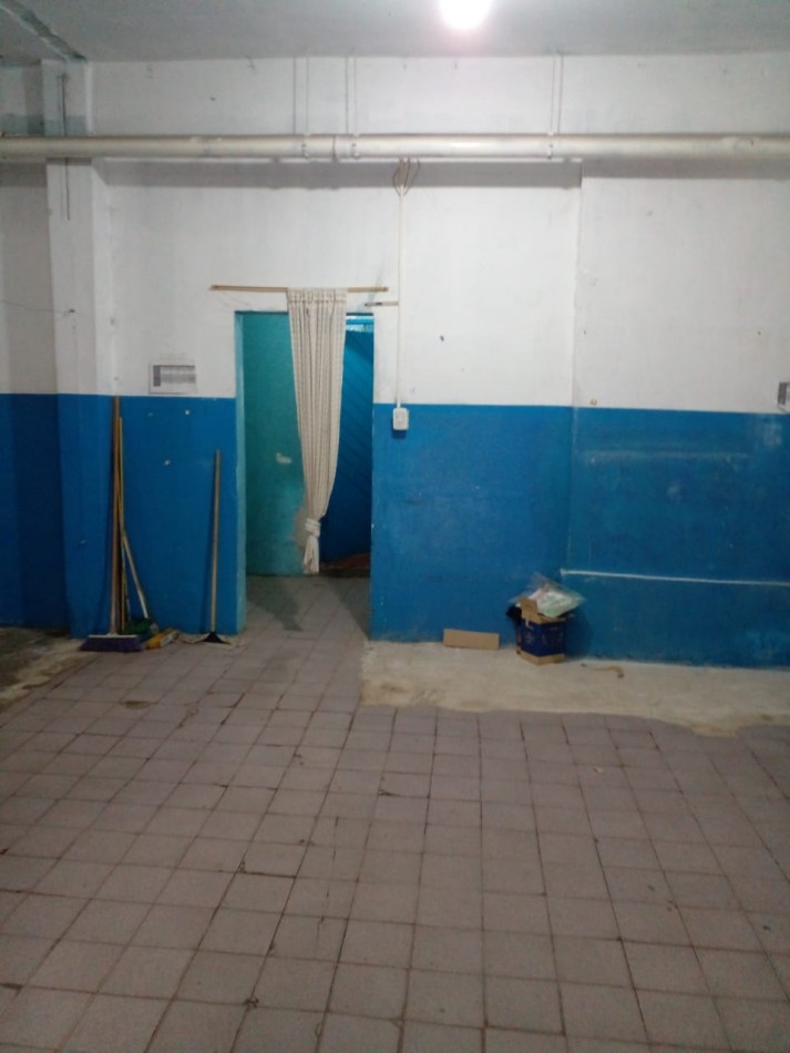 ALQUILER- GALPON O LOCALES