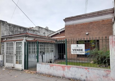 VENTA- CASA A METROS DE LA ESTACION DE TRENES