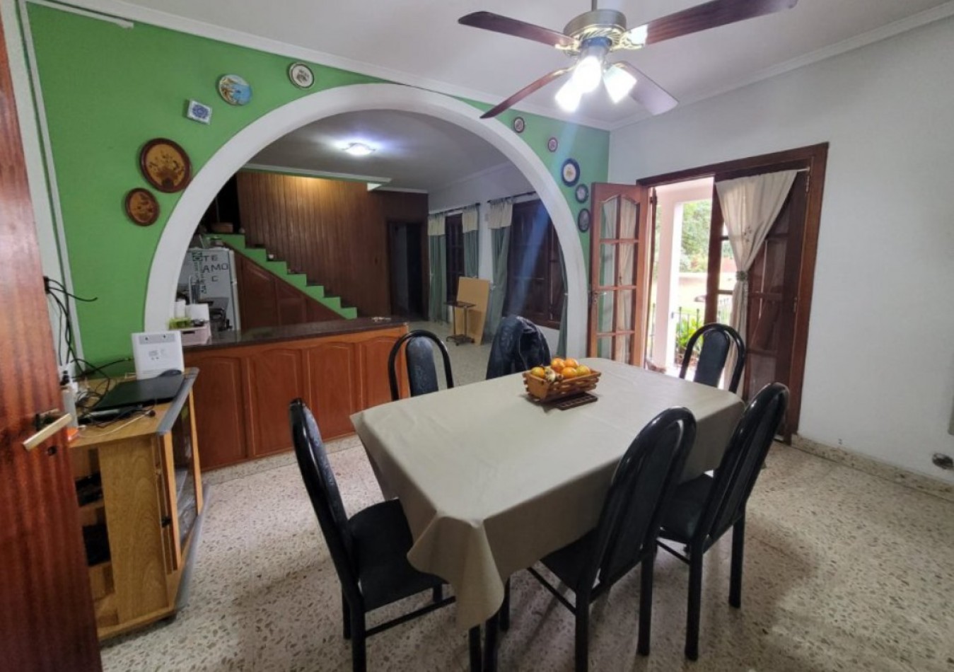IMPORTANTE CASA QUINTA EN VENTA CON AMPLIO PARQUE EN ALEJANDRO KORN 