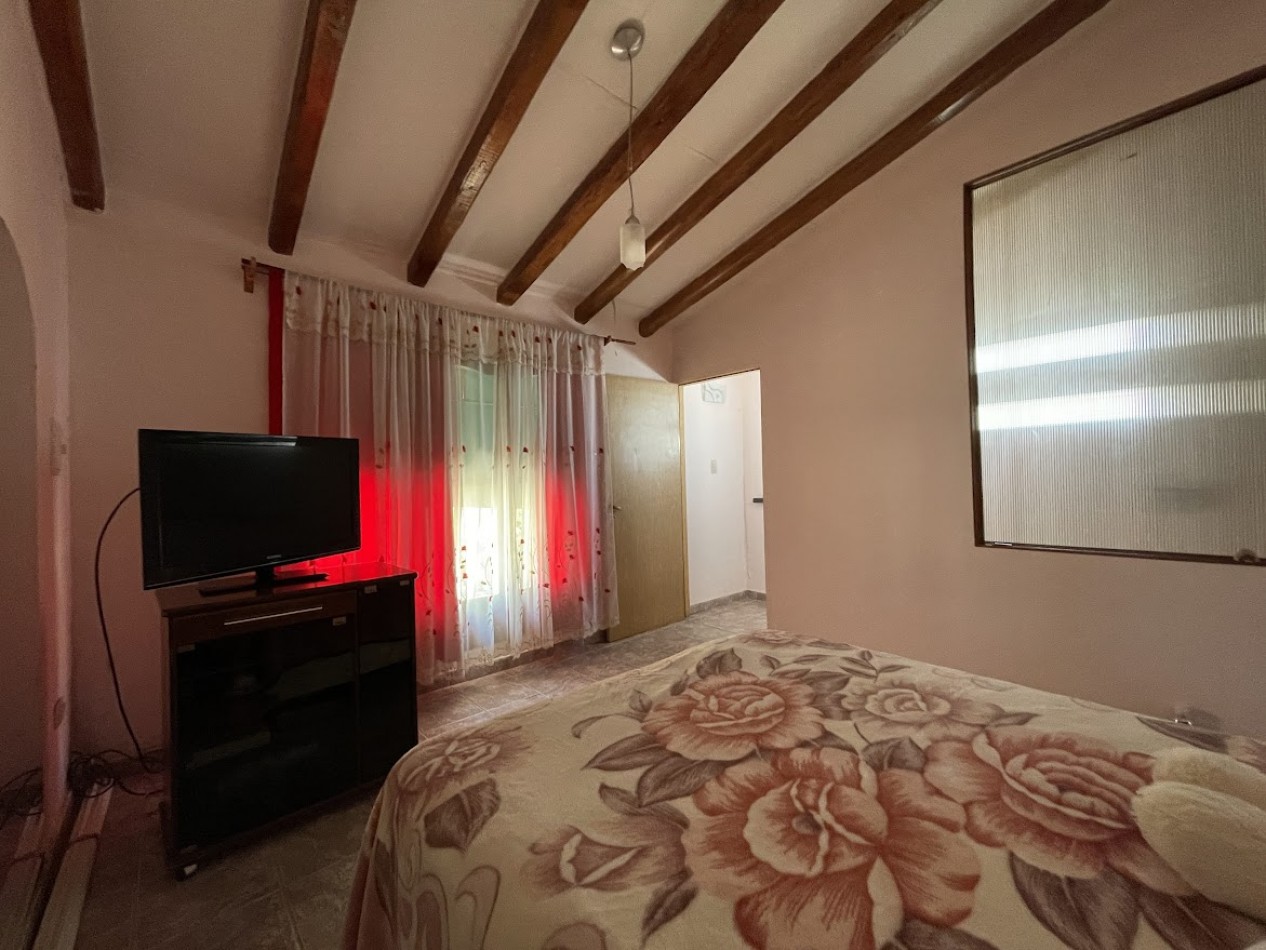 CASA FAMILIAR CON DEPARTAMENTO Y POTENCIAL TURISTICO