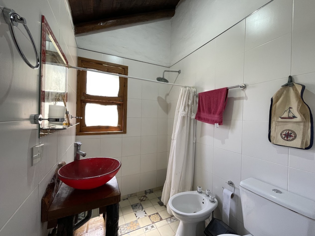 CASA CON CABAÑA Y PISCINA