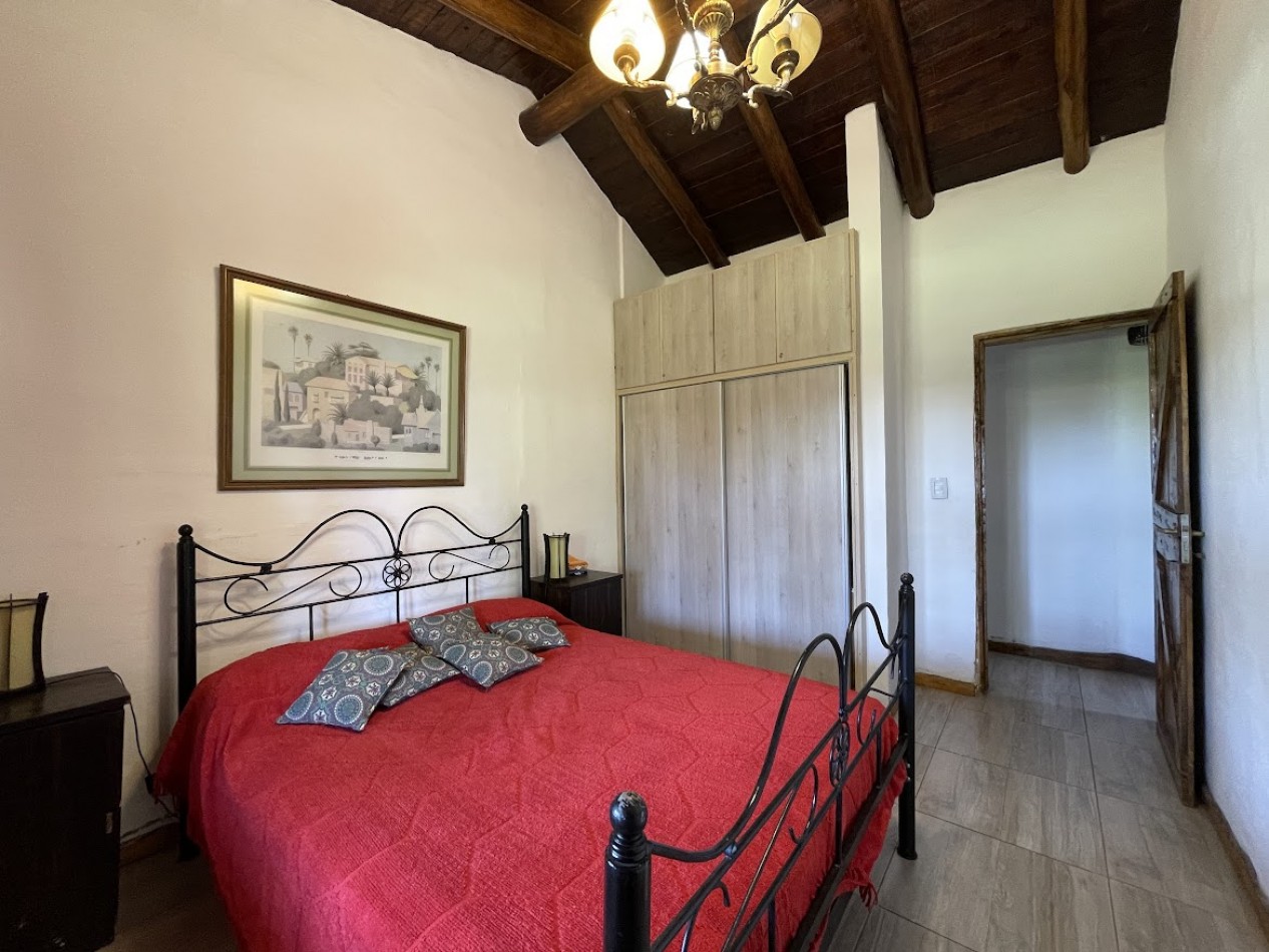 CASA CON CABAÑA Y PISCINA