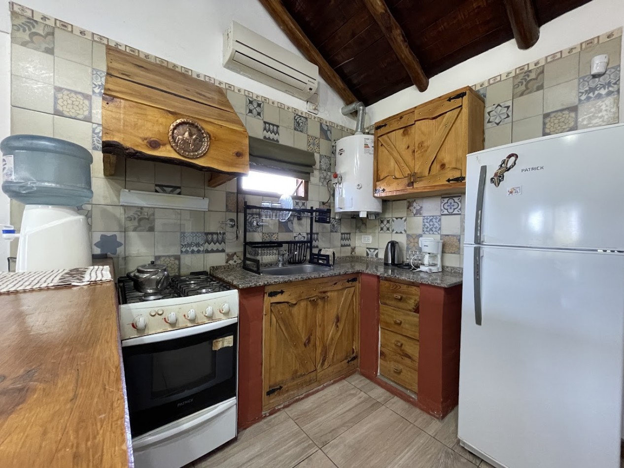 CASA CON CABAÑA Y PISCINA