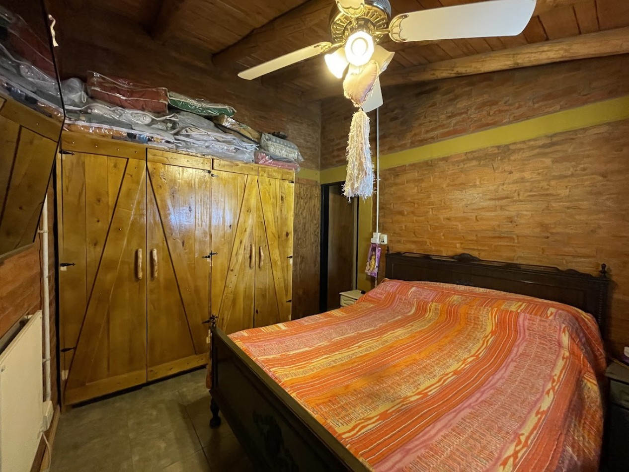 CASA CON CABAÑA Y PISCINA