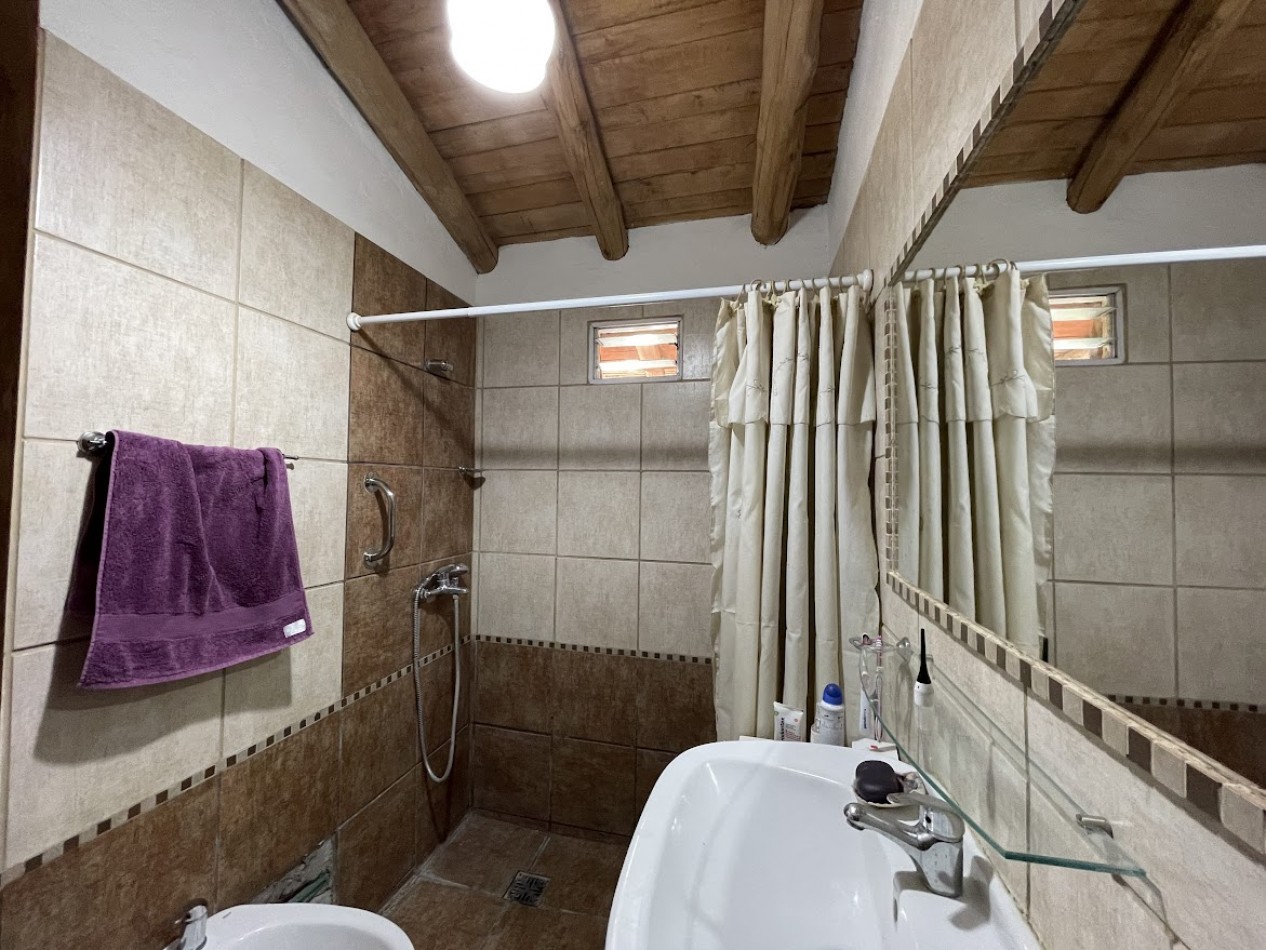 CASA CON CABAÑA Y PISCINA