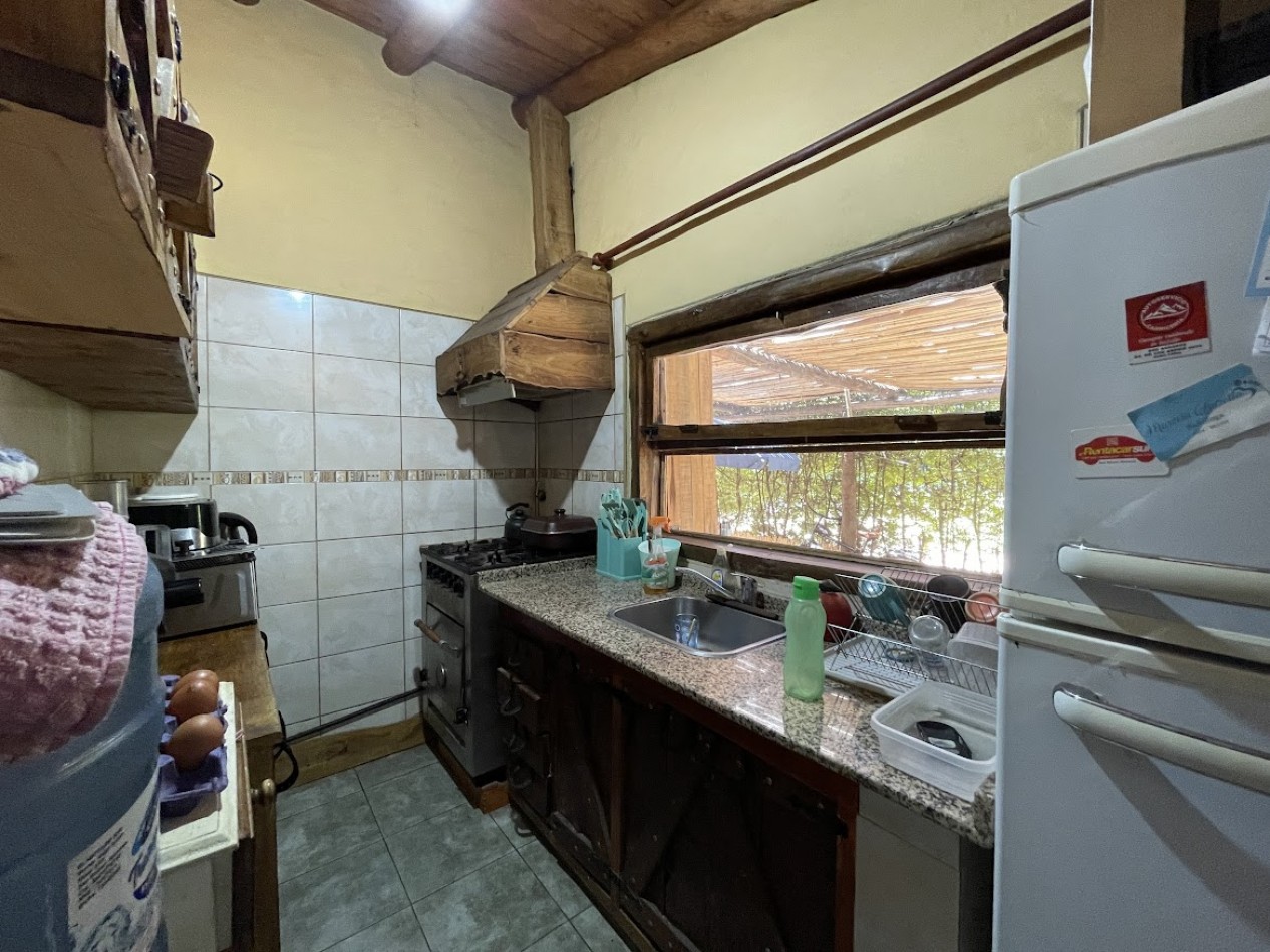 CASA CON CABAÑA Y PISCINA