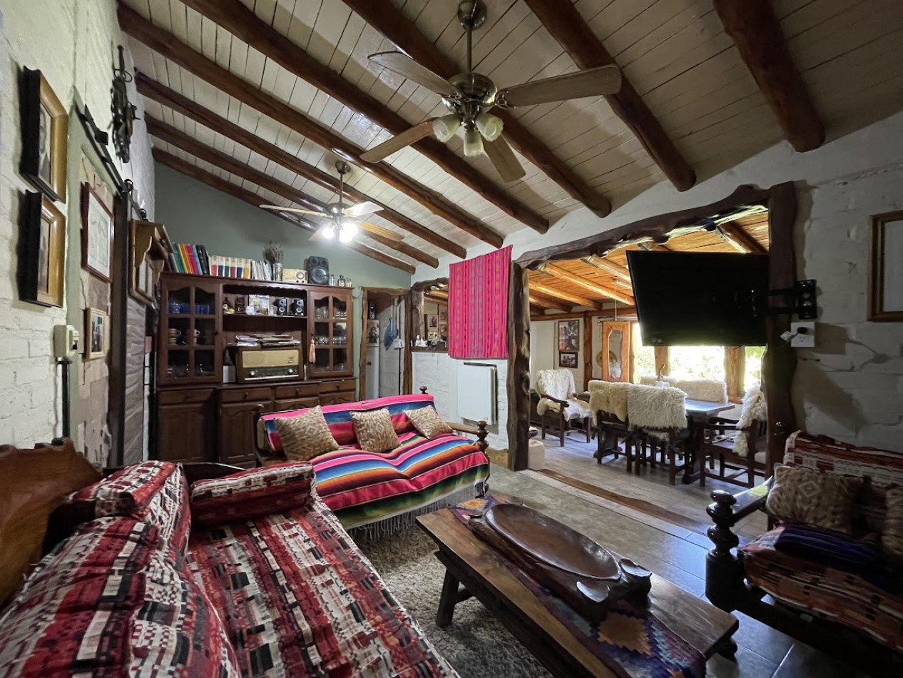 CASA CON CABAÑA Y PISCINA