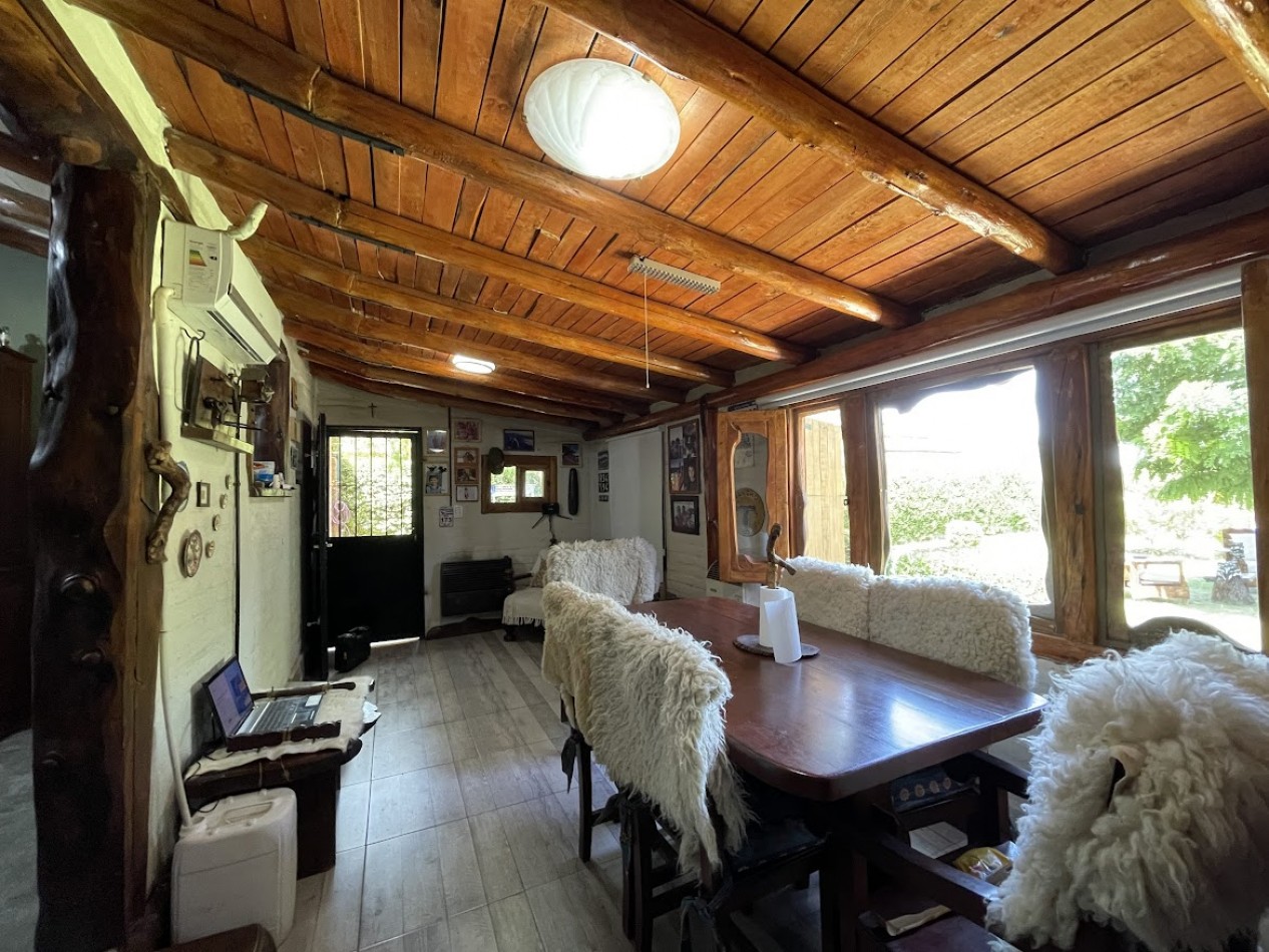 CASA CON CABAÑA Y PISCINA