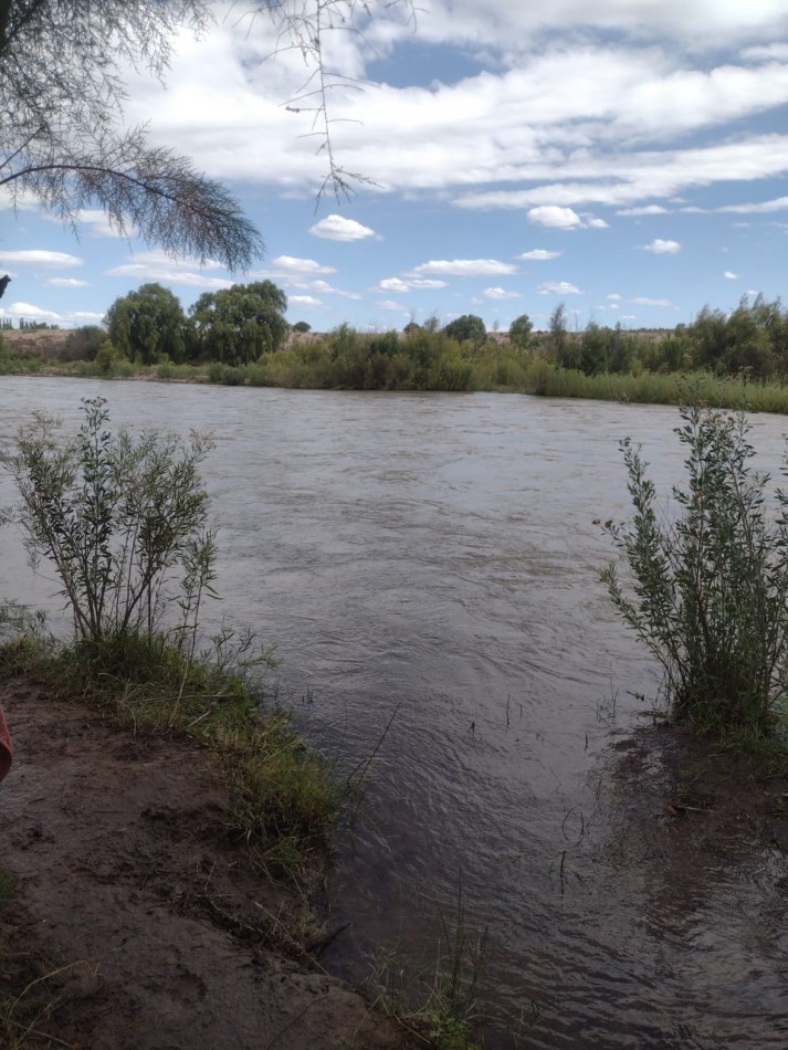 FINCA DE 5 HECTAREAS CON SALIDA AL RIO